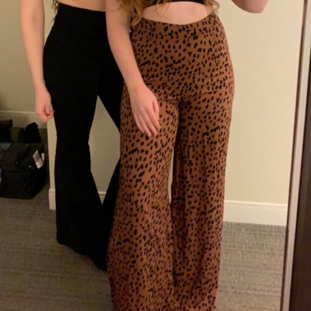 Nasty Gal Cheetah Print Wide Leg Pant Size 6